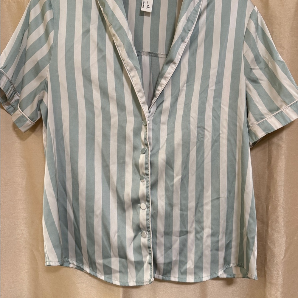 Forever 21 Blue and White Striped Button-Down Shirt